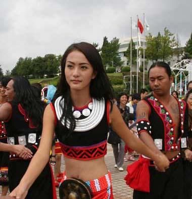 56个少数民族服饰视频,56个少数民族服装简介