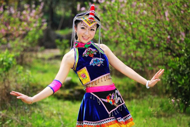 56个少数民族服饰视频,56个少数民族服装简介