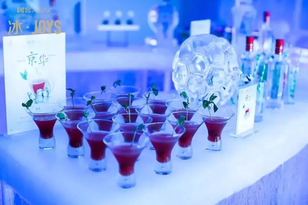 旧情复燃，快闪店让传统白酒又活了