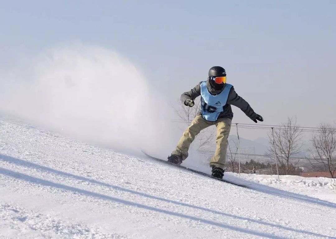 触手可及的只是短暂的幸福,触手可及的才是真实的