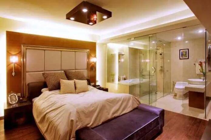 卫生间装磨砂玻璃还是透明玻璃,酒店透明玻璃卫生间