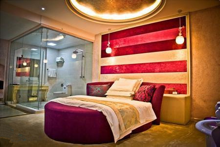 卫生间装磨砂玻璃还是透明玻璃,酒店透明玻璃卫生间