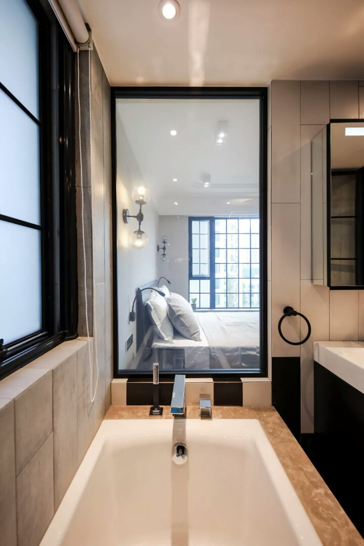 卫生间装磨砂玻璃还是透明玻璃,酒店透明玻璃卫生间