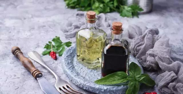 家里用不着的碗扔了有什么讲究吗,家里有这种碗赶紧扔掉