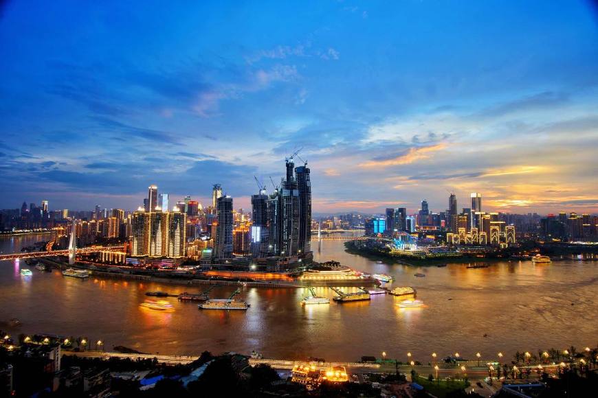 两江交汇九省通衢,一座两江交汇城市