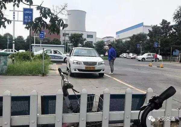 严查违规驾校,怎么举报非法经营的驾校