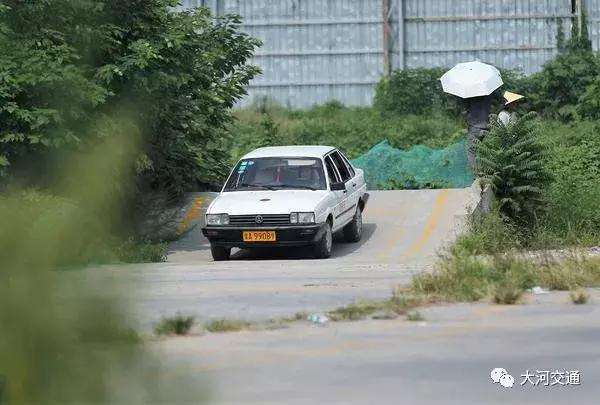 严查违规驾校,怎么举报非法经营的驾校