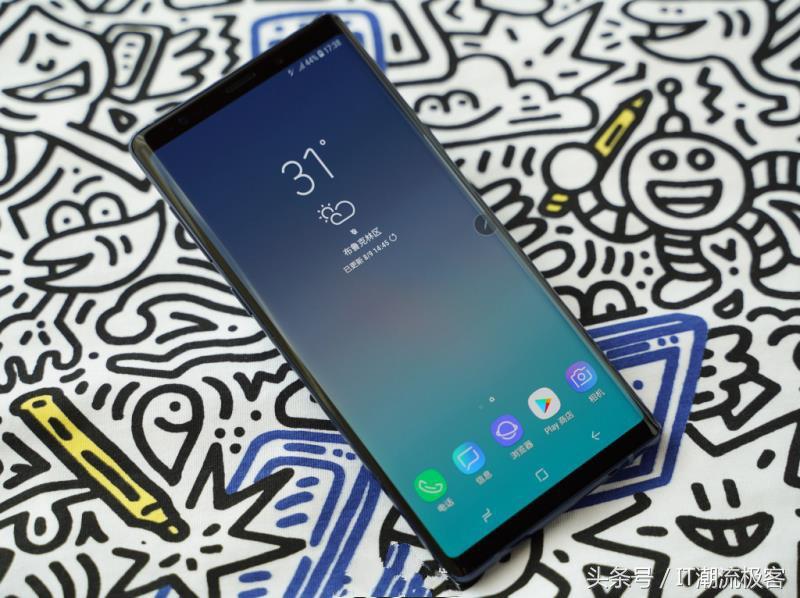三星Note9售价7500元，它凭啥卖这么贵？