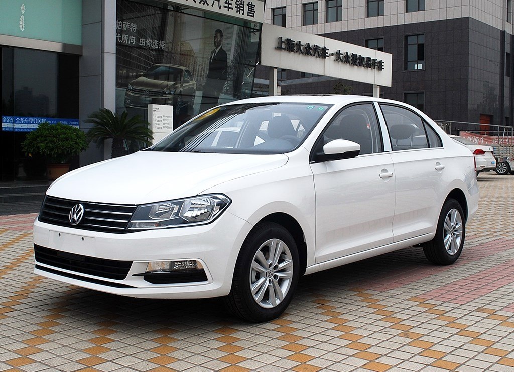 桑塔纳爆改米白色内饰,桑塔纳爆改新款内饰