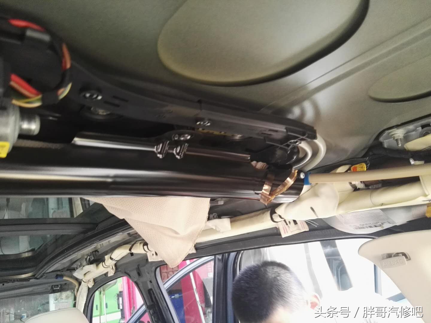 全景天窗遮阳帘坏了有没有必要换,全景天窗里面的遮阳帘修复