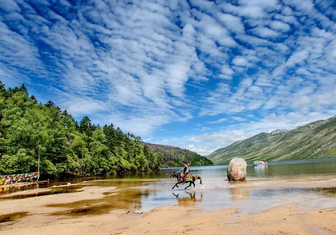 秒杀若尔盖!川西有个官方认定的最美草原,景美人少不收门票!