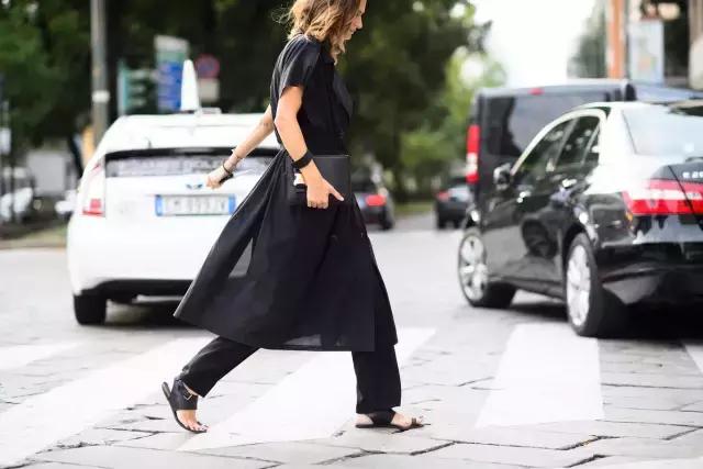 长款裙裤的时尚穿搭法则,了解七分裙裤搭配技巧