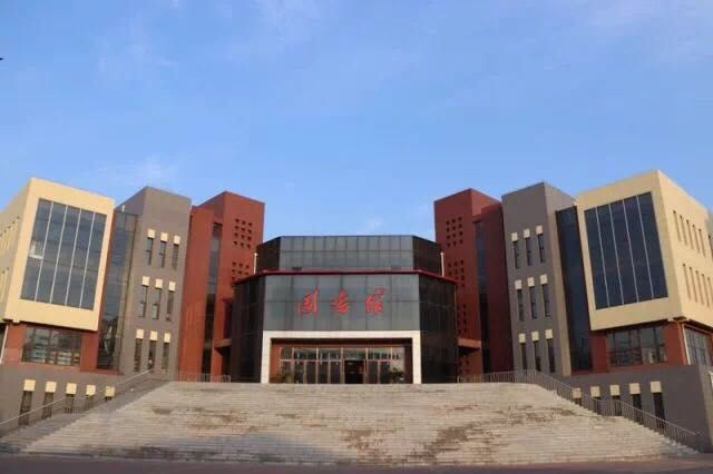 鎴戝湪鍓戞ˉ澶у绛変綘,鎴戝湪鐞嗗伐绛変綘