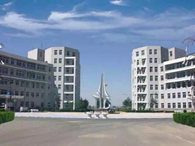 鎴戝湪鍓戞ˉ澶у绛変綘,鎴戝湪鐞嗗伐绛変綘