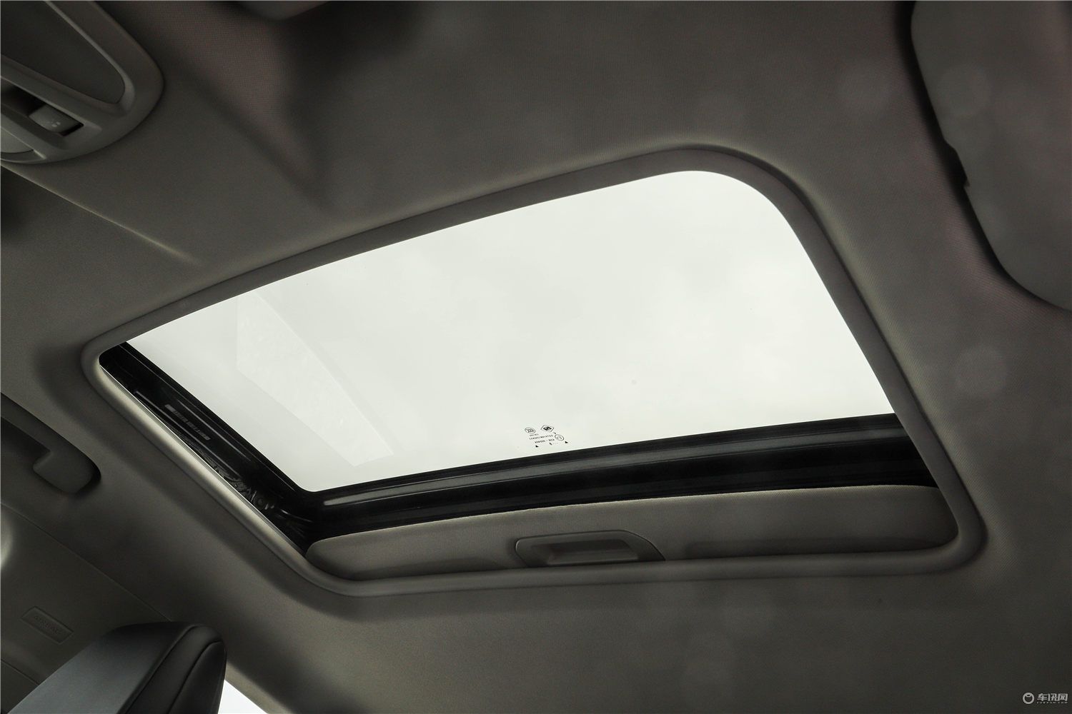 法系新希望全新标致408实车曝光,试驾标致4082020款