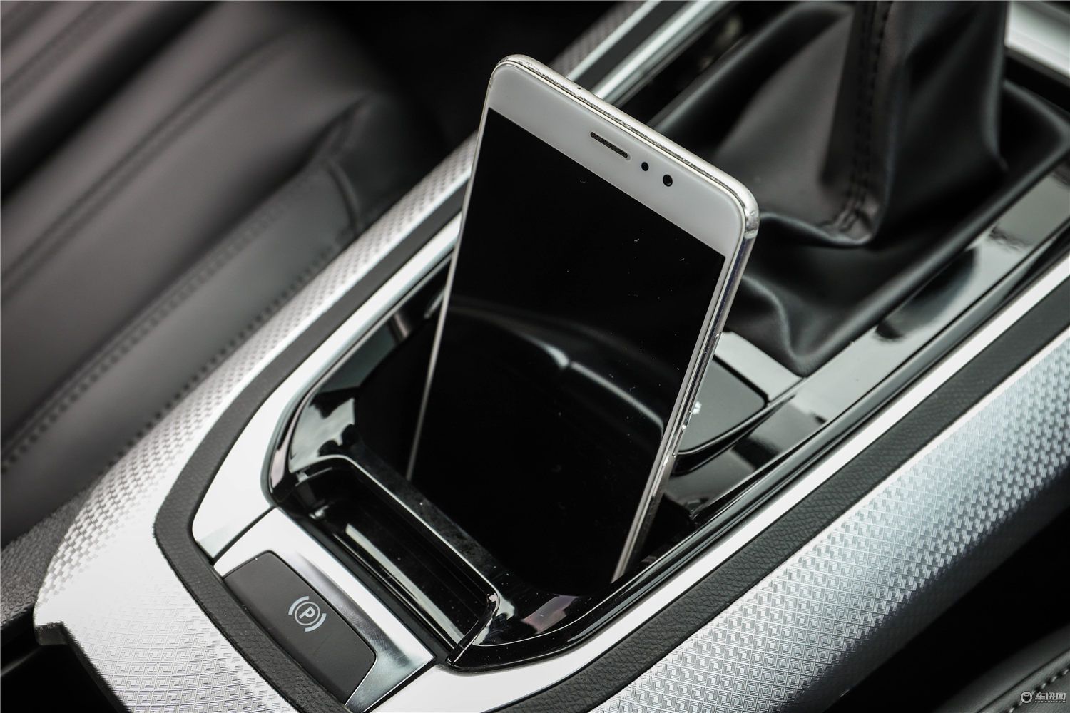 法系新希望全新标致408实车曝光,试驾标致4082020款