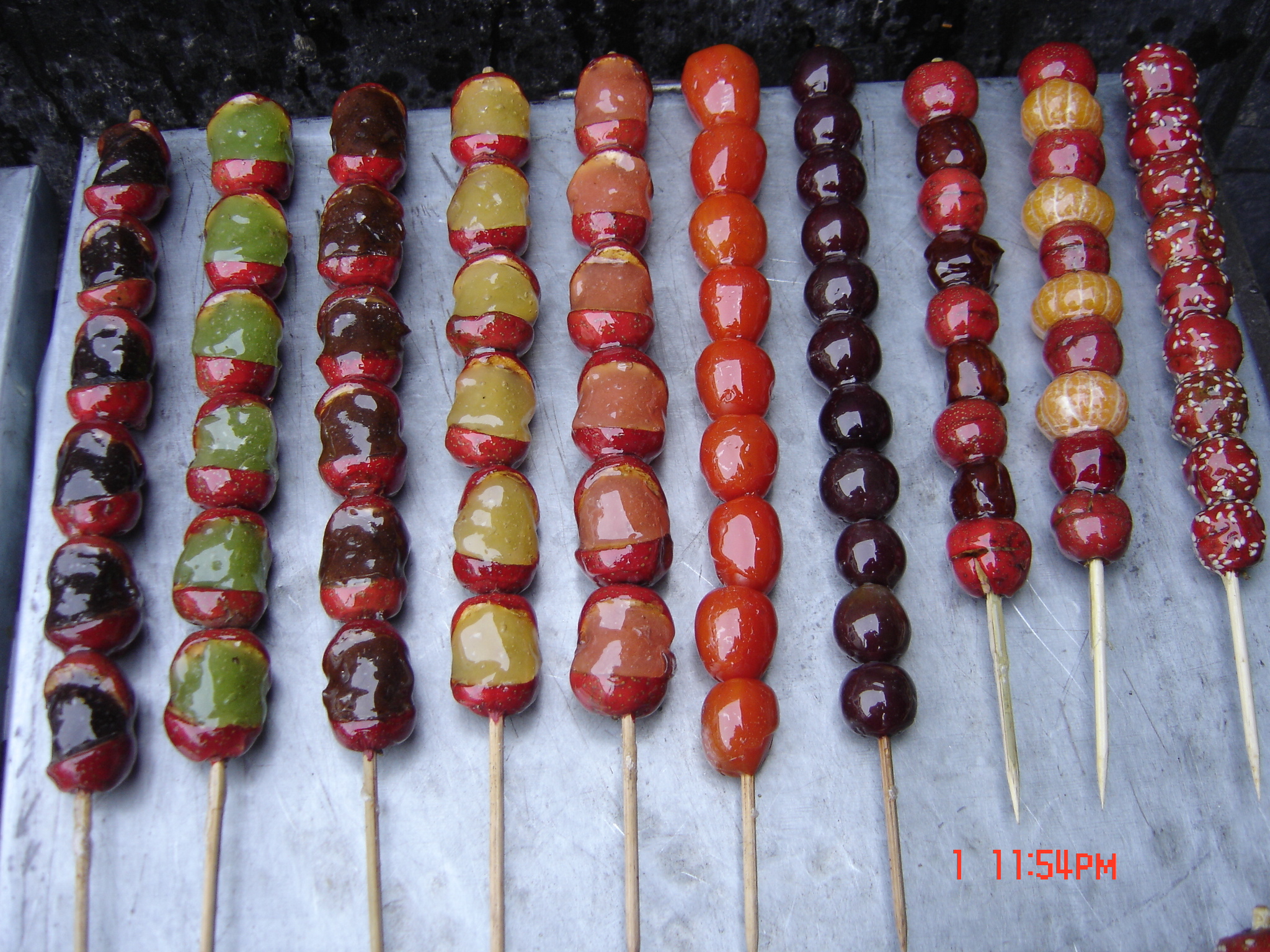 教我们做冰糖葫芦,冰糖葫芦制作方法都放什么添加剂