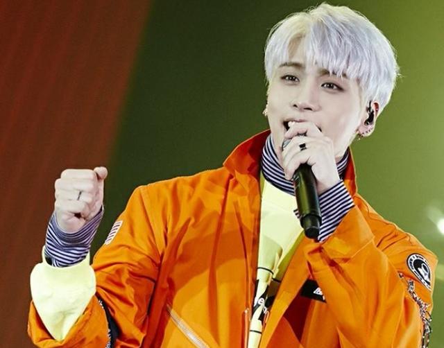 YG娱乐员工超时工作崩溃自杀,韩国娱乐公司压榨的不仅仅是艺人