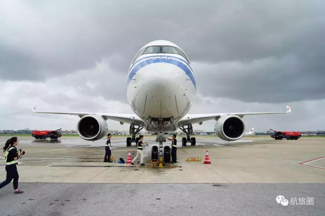 鍥借埅骞垮窞涓婃捣a350,涓滀含椋炰笂娴穉350