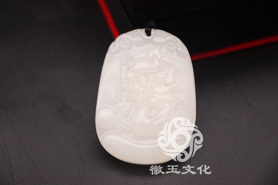 2021年属马人戴金蟾好还是貔貅好,貔貅金蟾可以一起佩戴吗