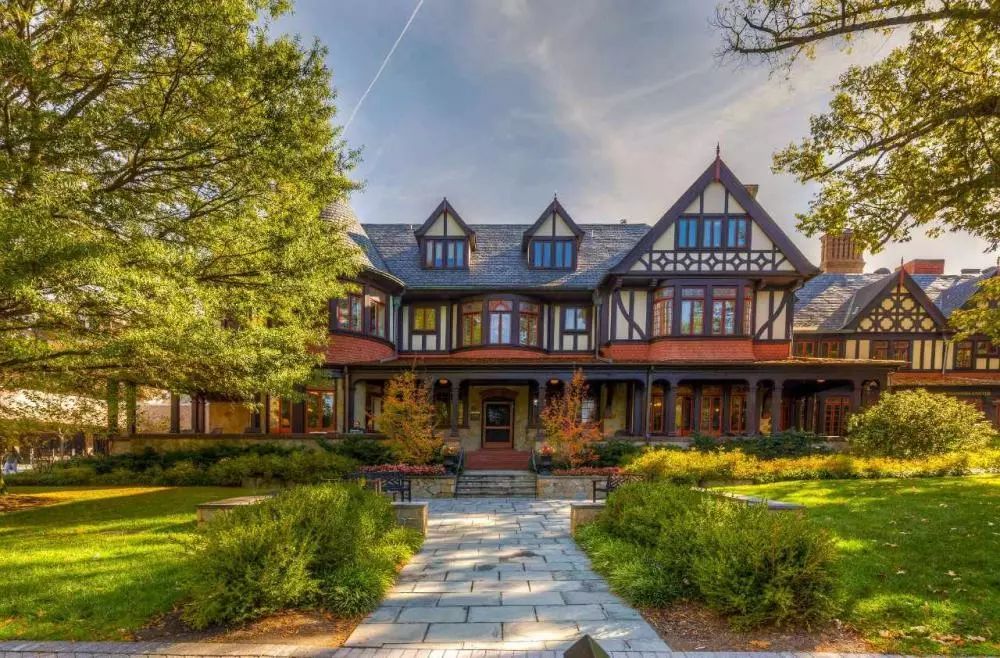 美国顶尖大学住宿,全美吃住最赞的大学top10