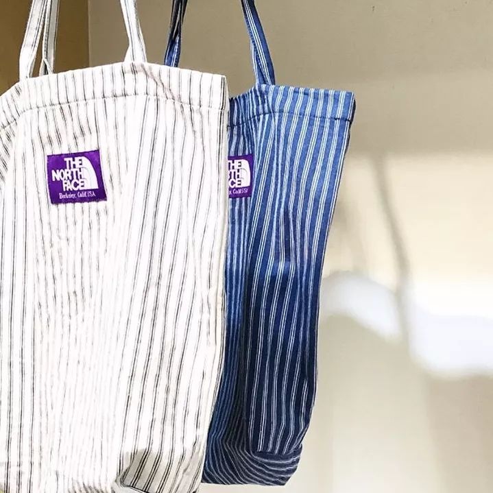 年轻人背帆布包,上班族背便宜的帆布包丢人吗