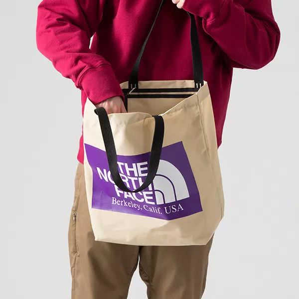 年轻人背帆布包,上班族背便宜的帆布包丢人吗