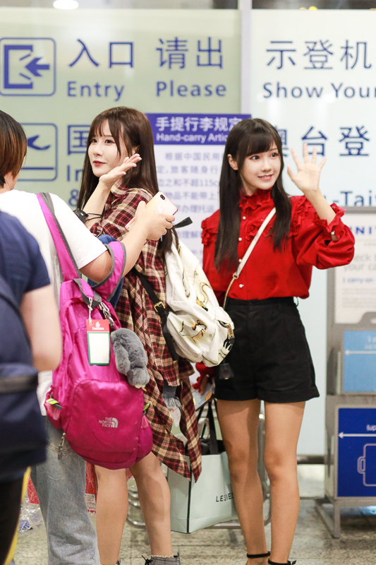 SNH48前往克罗地亚拍摄MV,现身机场引骚动!