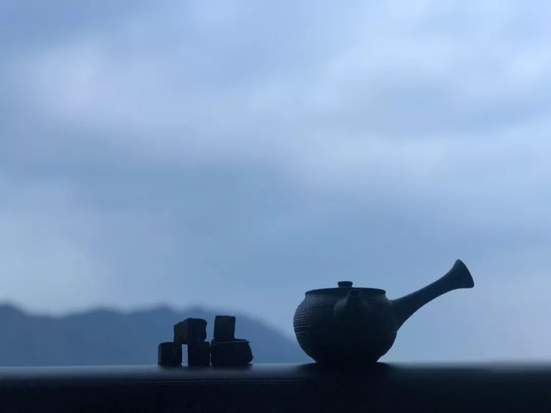 茶有金花还能喝吗,茶里的金花是怎么回事