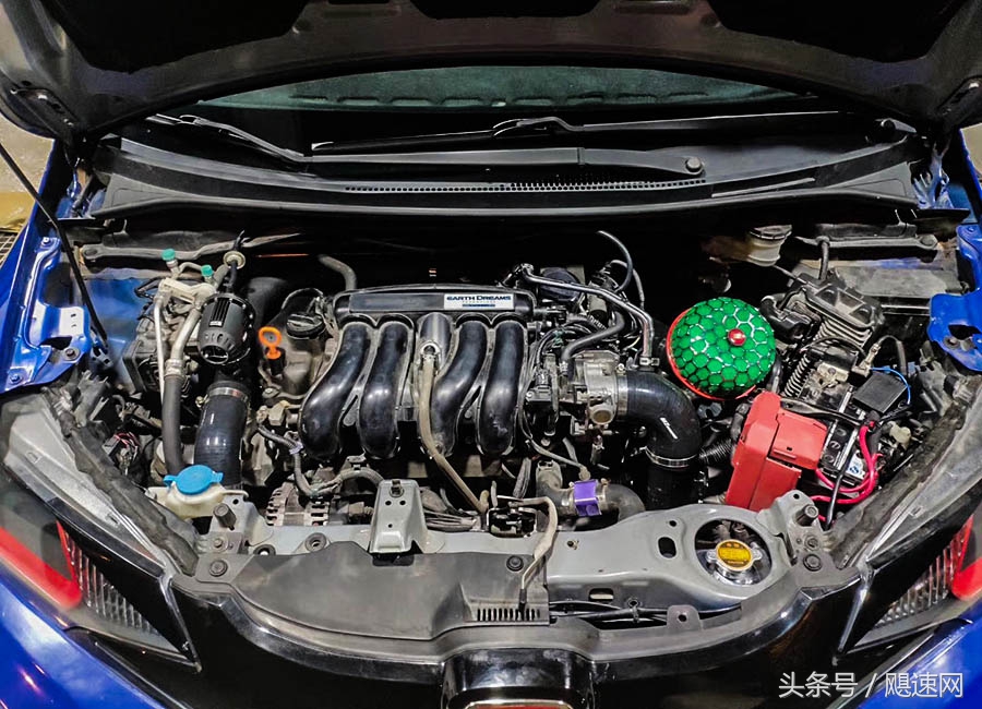 花80万改装的gk5,花10多万改装奔驰v260