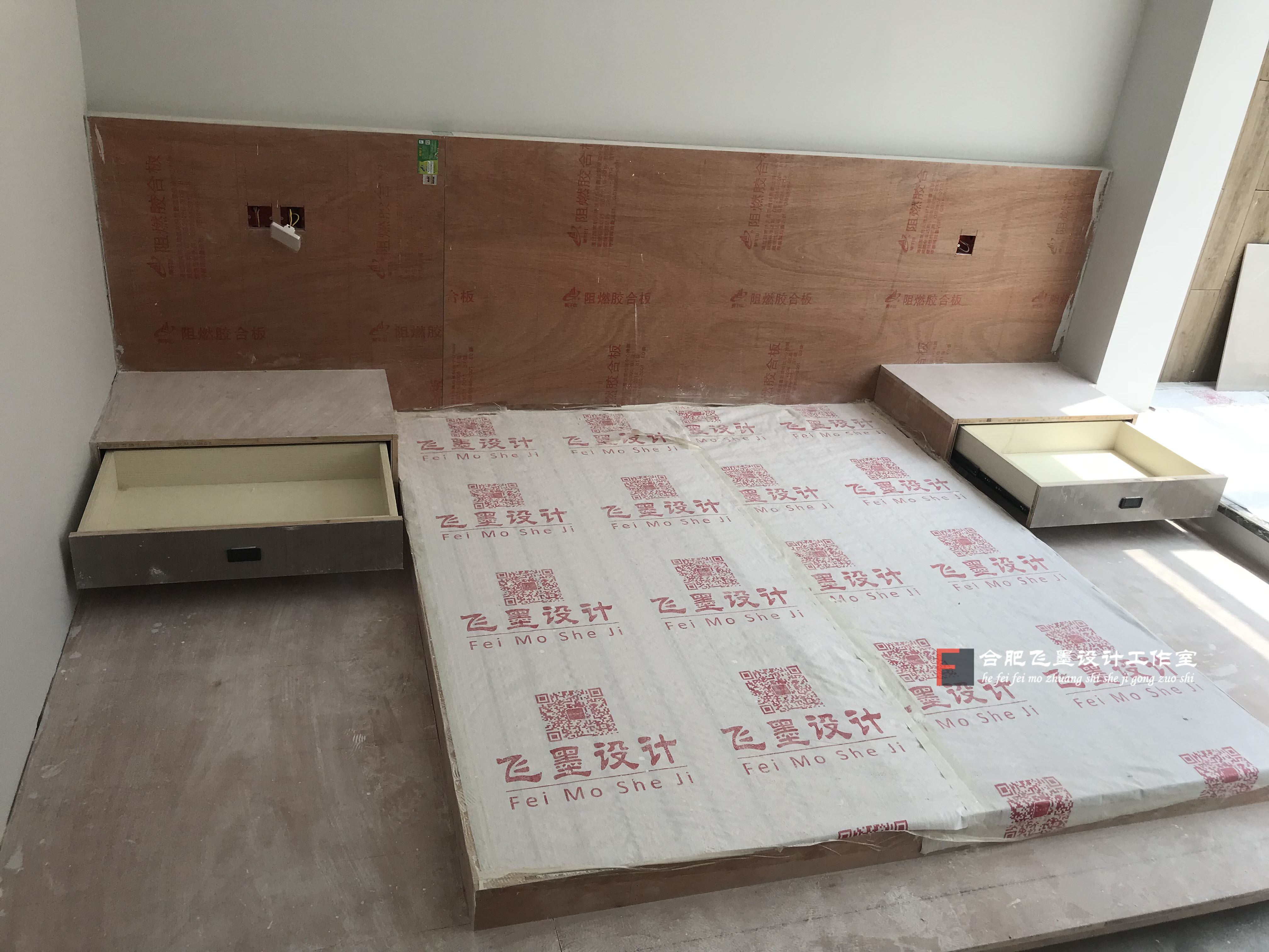 地台床用不着请木工打,卧室木工打的地台床