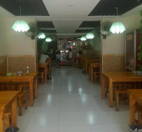 正宗陕西手擀面油泼面,油泼面pk板面