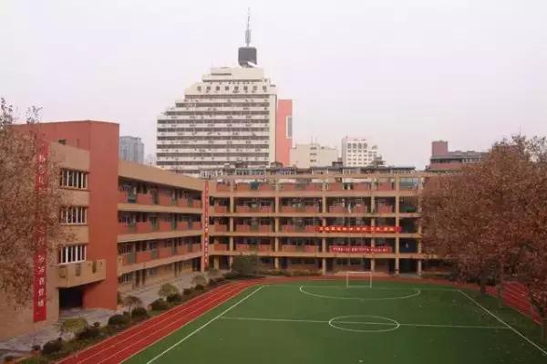 南京性价比最高的小学学区房,南京各区最好的小学排名