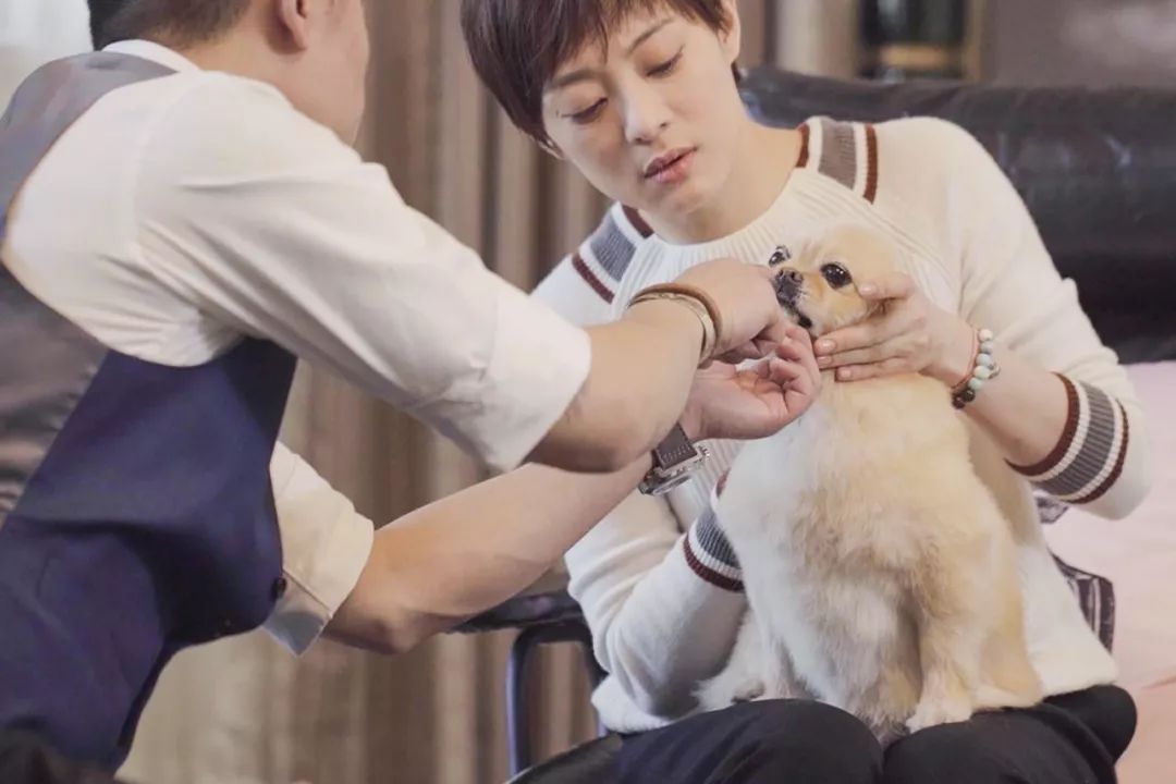 出身底层却逆袭的人,出身底层的漂亮女孩有多惨