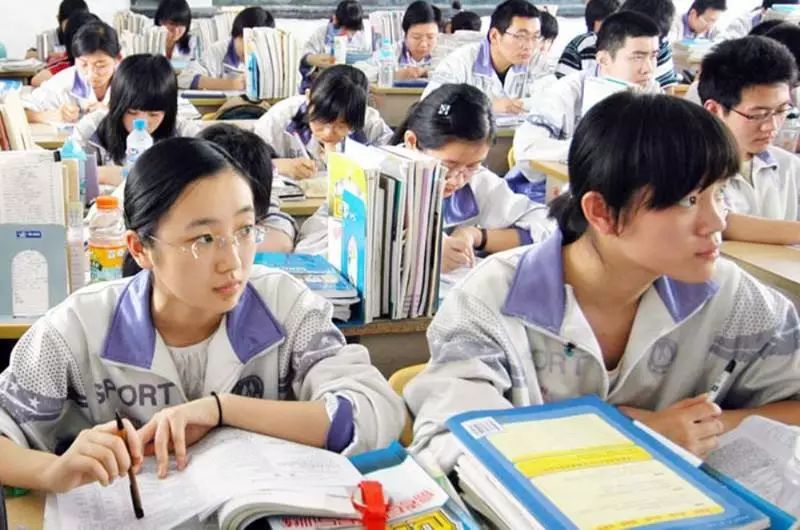 转学初中的流程,学生转学要经过几个步骤