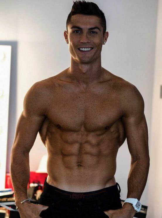 内马尔c罗腹肌帅气图片,内马尔c罗眼神