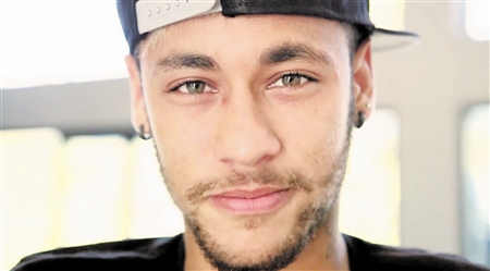 内马尔c罗腹肌帅气图片,内马尔c罗眼神