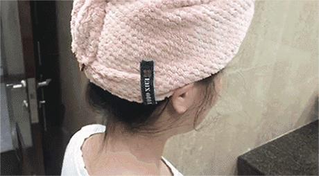 电吹风导致头发干枯、分叉!有了这个微米级日本干发帽,不伤发不掉毛,3分钟头发就干了