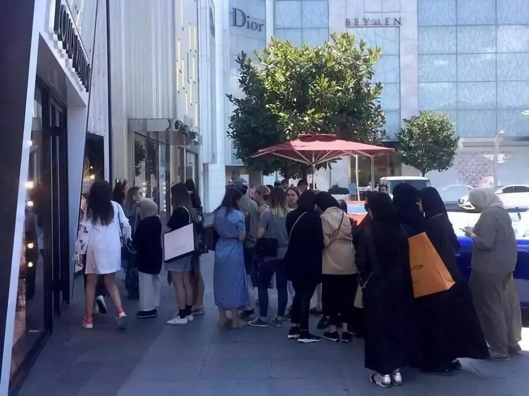 里拉暴跌该买进吗,里拉暴跌