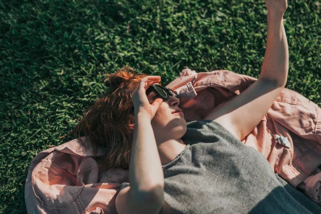 17岁女儿说要和男朋友过夜,父亲的回答太棒了