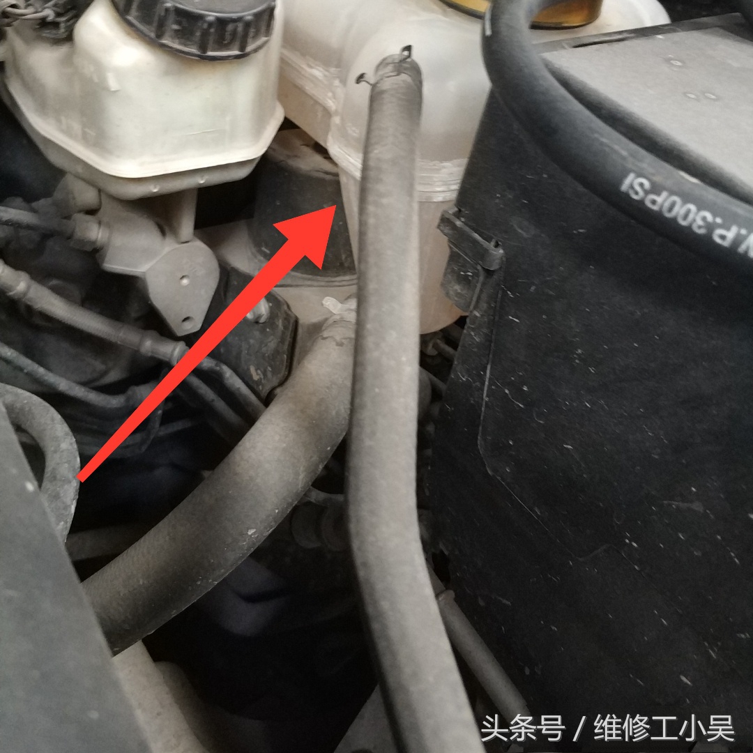 君越发动机冷却液更换,君越2.4发动机冷却液更换周期