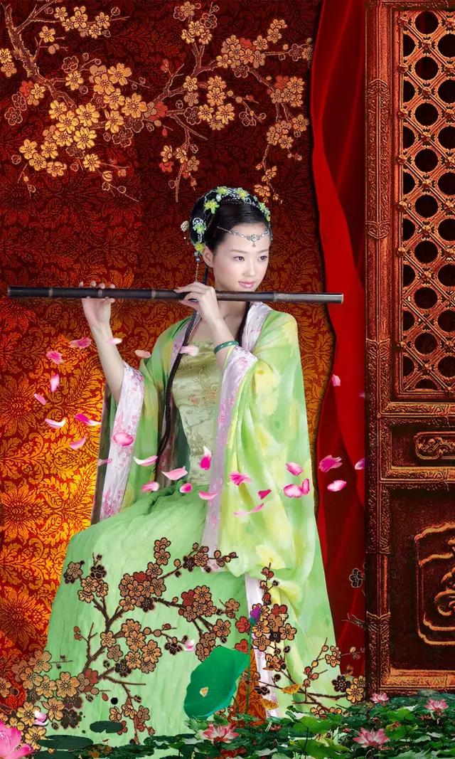 浅秋微凉诗句,浅秋的夜晚有一层薄薄的微凉