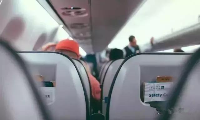 近期乘坐飞机要注意些什么事项,乘坐飞机注意事项及携带物品重量