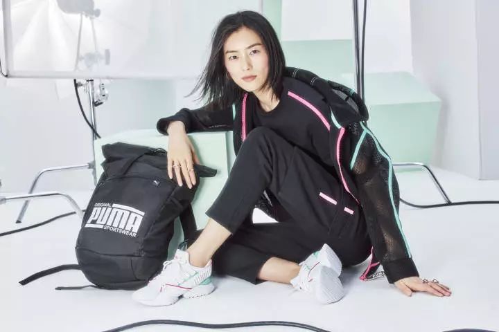 雎晓雯鞋子广告,雎晓雯彩妆广告