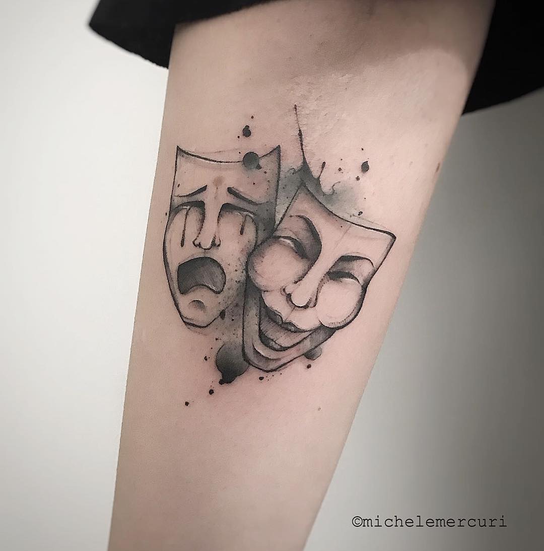 纹身增生的解决办法,纹身已经很久了突然很痒