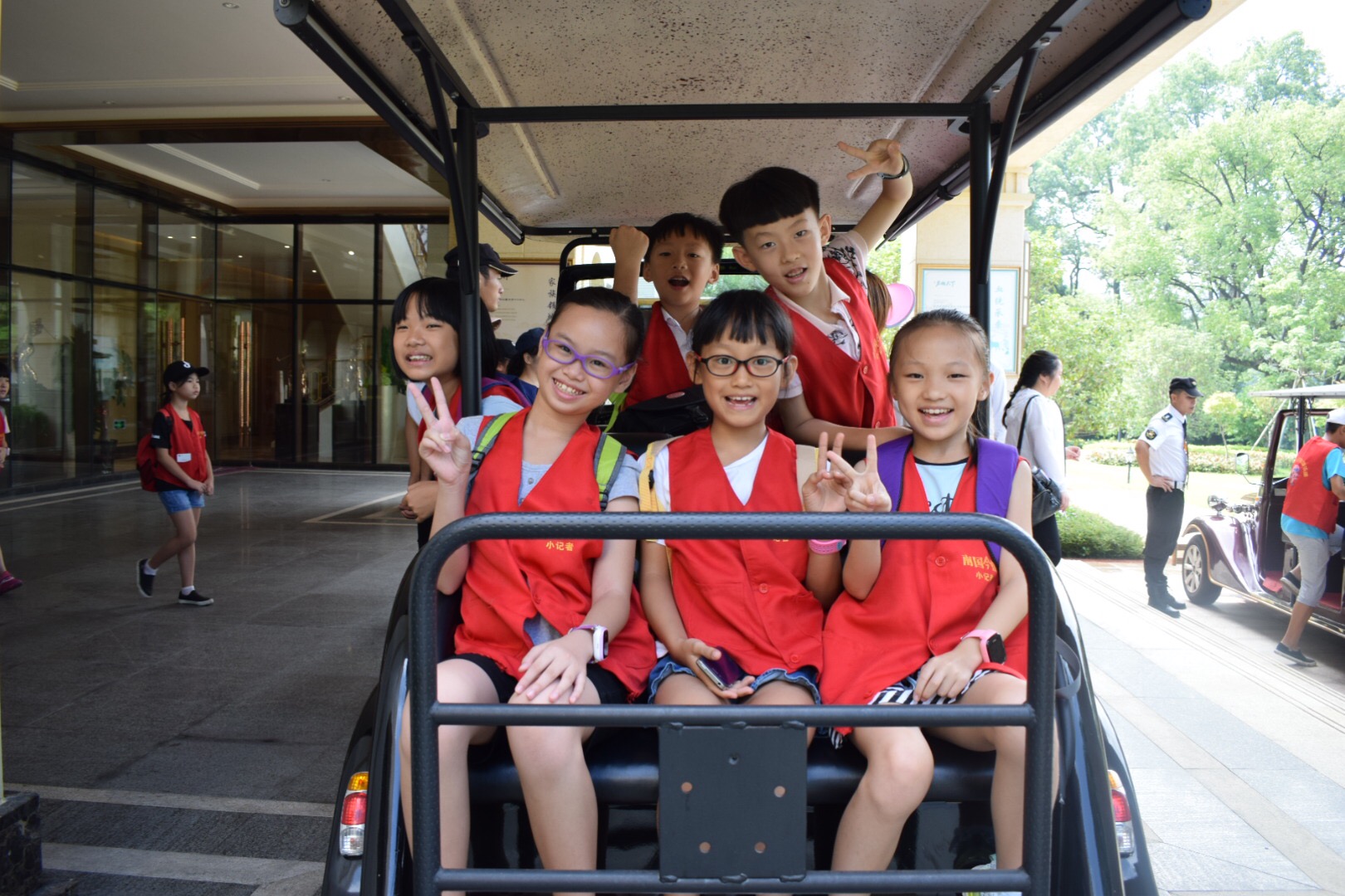 山水名城,醉美生活,探访世外桃源般的别墅区