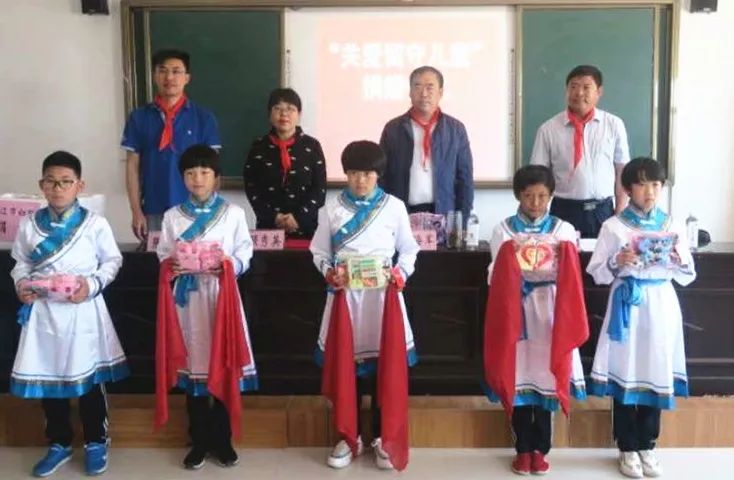 通辽市妇联男干部张贺英的驻村帮扶工作被评优啦！