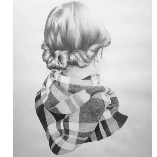 柔顺的长发很容易引人遐想，一起来看看画师笔下的头发如何表现