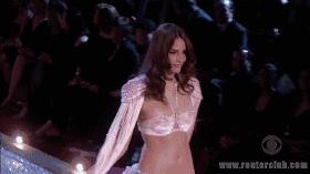 往年精彩回顾维密能否东山再起,维密巅峰时期众神时代视频