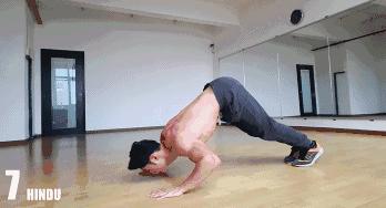 胸肌训练顺带练一下三头肌,徒手练胸肌跟肱二头肌